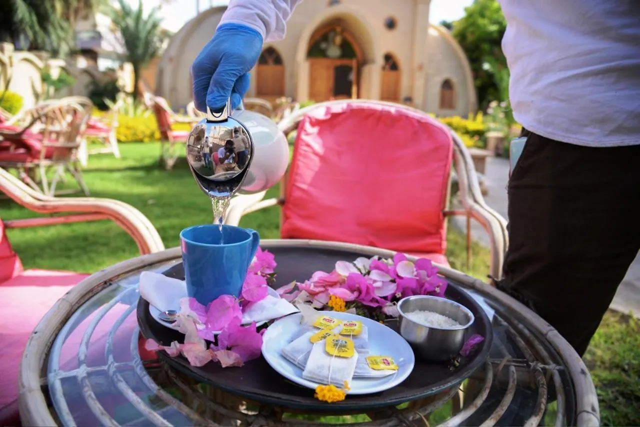 Embrace Hotel Luxor
