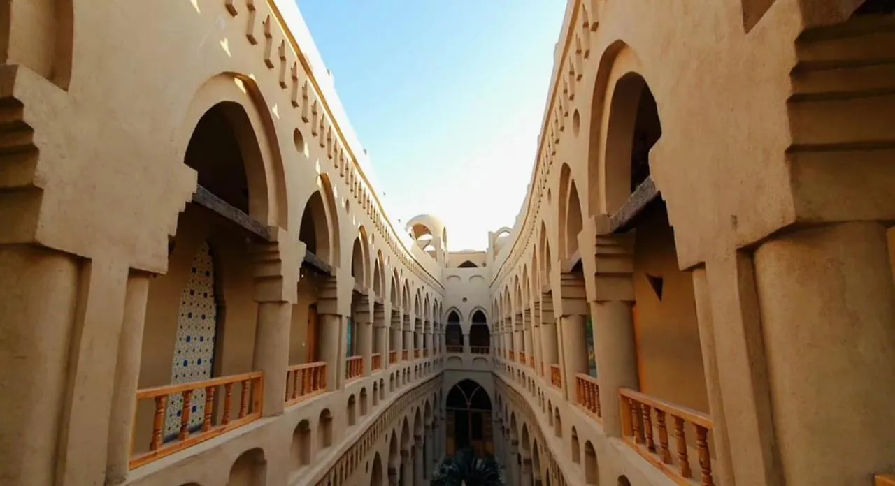 Embrace Hotel Luxor