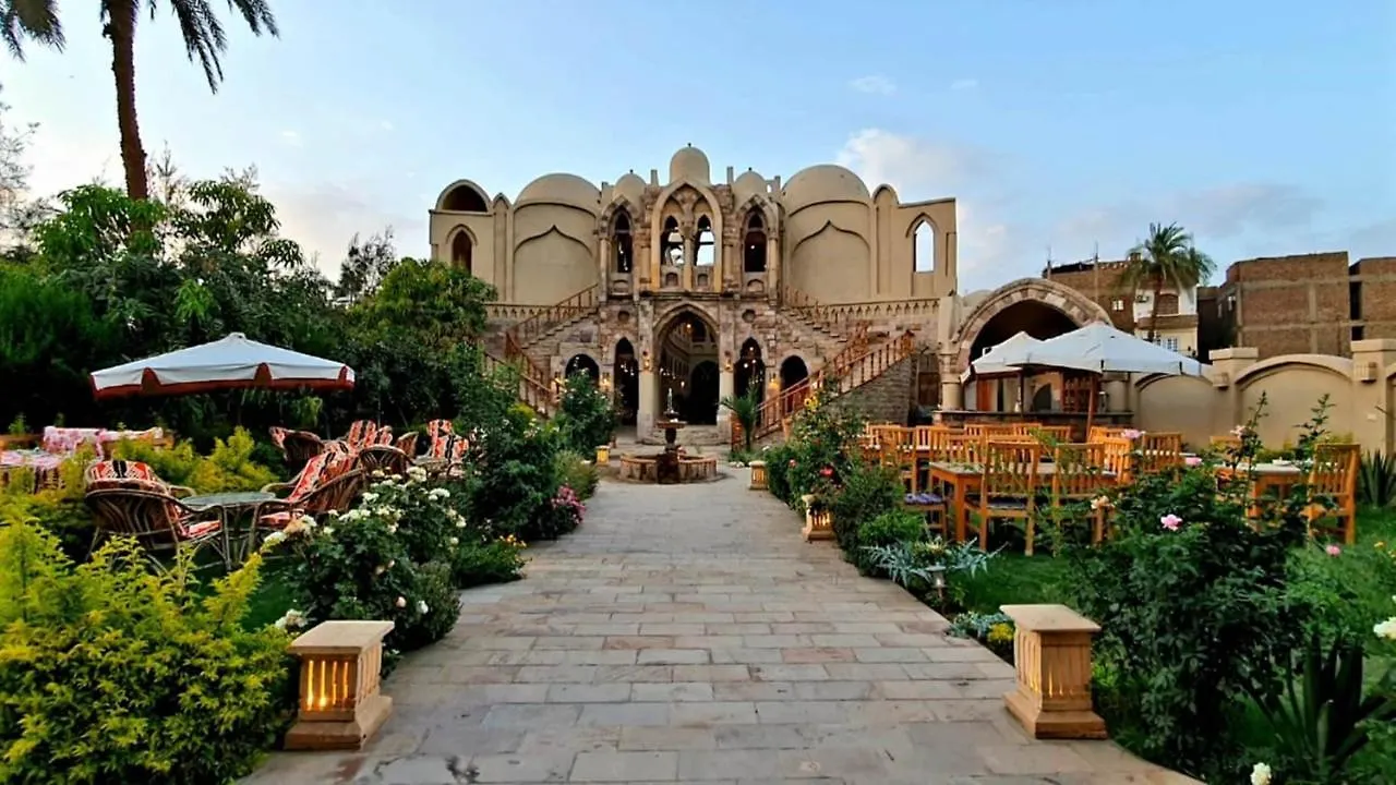 Embrace Hotel Luxor