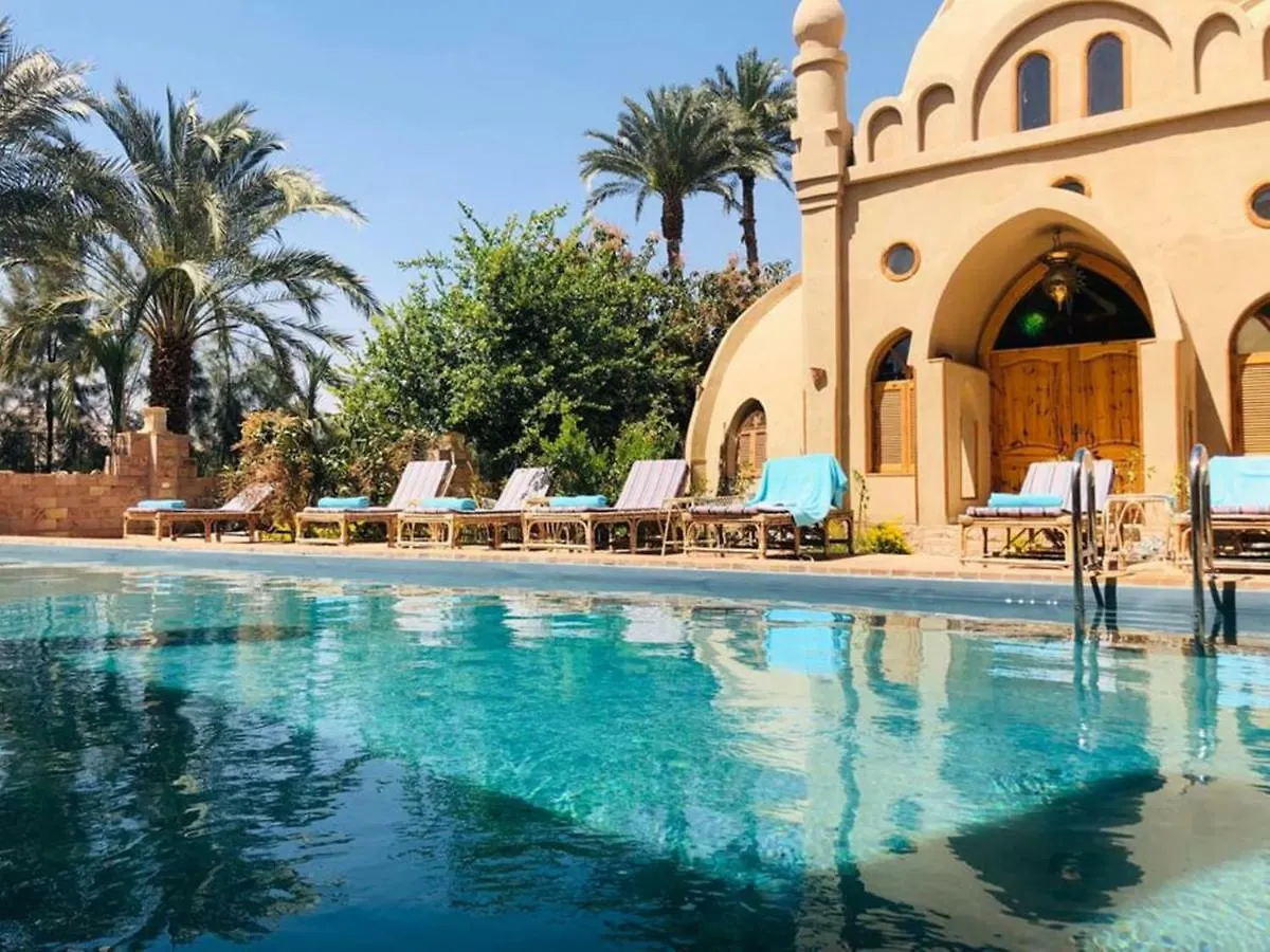 **  Embrace Hotel Luxor Egitto
